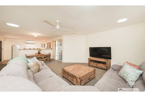 Property photo of 7 Banksia Place Kawana QLD 4701