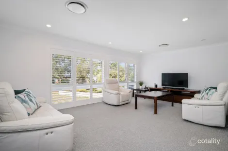 Property photo of 19 Warilda Avenue Engadine NSW 2233