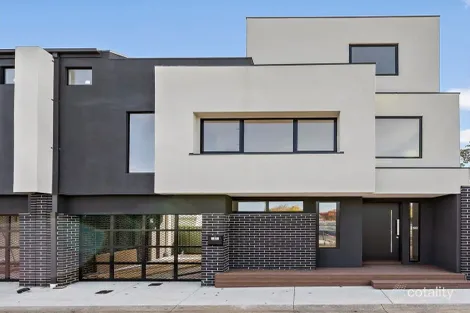 Property photo of 17 Devon Place Footscray VIC 3011