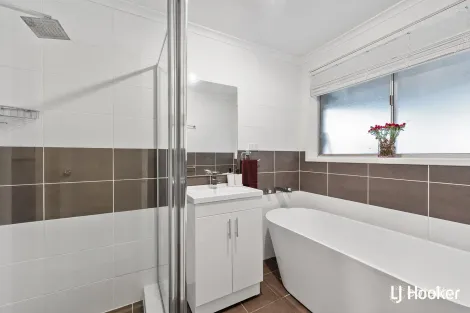 Property photo of 83 Owen Dixon Drive Evatt ACT 2617