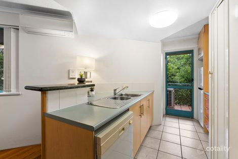 Property photo of 13/219 Wellington Road East Brisbane QLD 4169