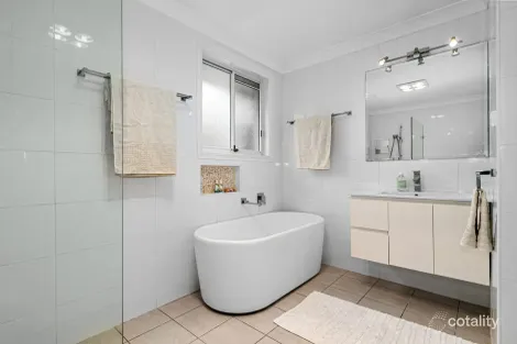 Property photo of 4 Nallada Road Alfords Point NSW 2234