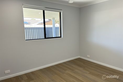 Property photo of 16 Sandford Crescent Halls Head WA 6210
