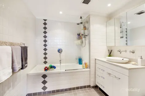 Property photo of 601/2 Springfield Avenue Potts Point NSW 2011