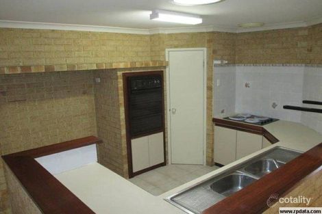 Property photo of 28 Glencoe Parade Halls Head WA 6210