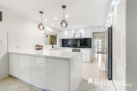 Property photo of 17 Penny Crescent Hoppers Crossing VIC 3029