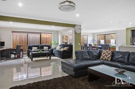 Property photo of 9-11 Hill Park Place Highton VIC 3216