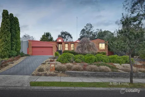 Property photo of 22 Balmoral Circuit Eltham VIC 3095