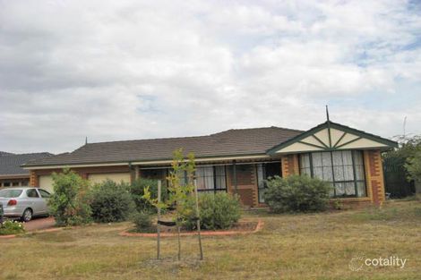 5 Salamander Dr, Taylors Lakes, VIC 3038