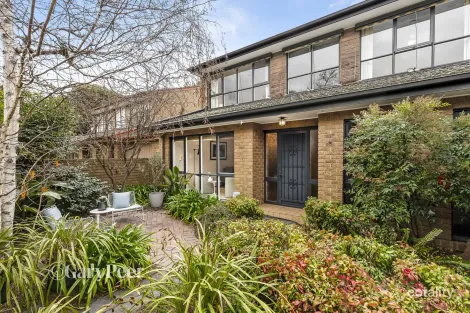 34 Carnarvon Rd, Caulfield North, VIC 3161