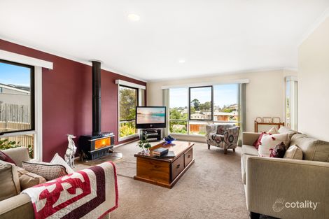 Property photo of 5 Cromwell Place Highton VIC 3216
