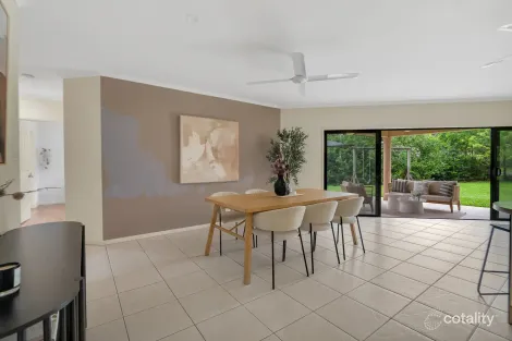 Property photo of 4 Sweetlip Close Kanimbla QLD 4870