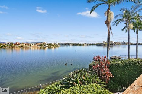 Property photo of 9 Notre Dame Court Varsity Lakes QLD 4227