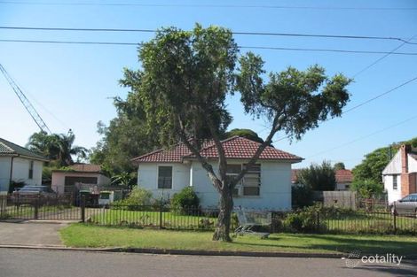 8 Koonawarra St, Villawood, NSW 2163