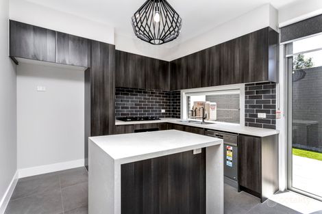 1/7 Garnet St, Essendon West, VIC 3040