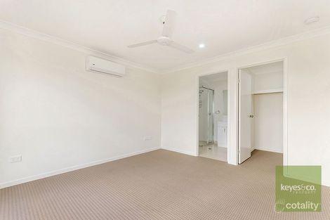 Property photo of 16 Orangeberry Circuit Mount Low QLD 4818