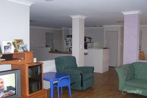 Property photo of 4 Rainbow Crescent Bennett Springs WA 6063