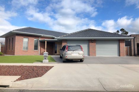 Property photo of 15 Fisher Square Horsham VIC 3400