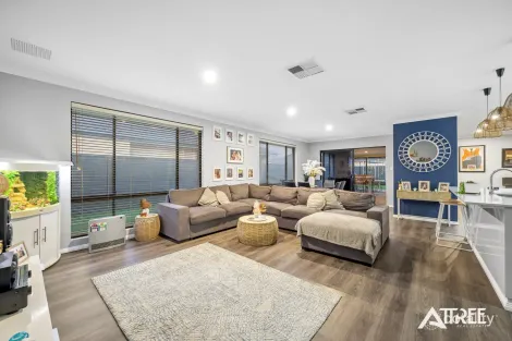 Property photo of 14 Oaklawn Street Hilbert WA 6112