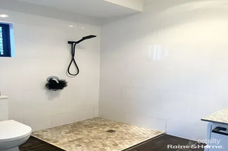 Property photo of 1/7 Centaurus Close Telina QLD 4680