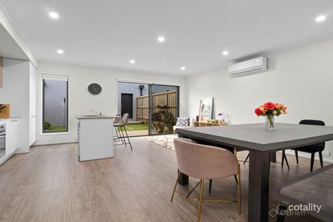 Property photo of 91 Ramlegh Boulevard Clyde North VIC 3978