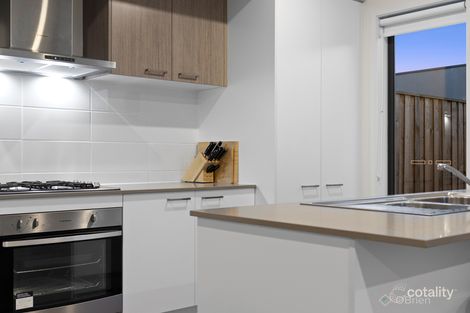 Property photo of 91 Ramlegh Boulevard Clyde North VIC 3978