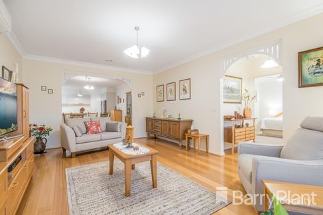 Property photo of 8 Elmsford Court Highton VIC 3216