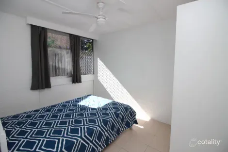 Property photo of 1/19 Robert Street Labrador QLD 4215