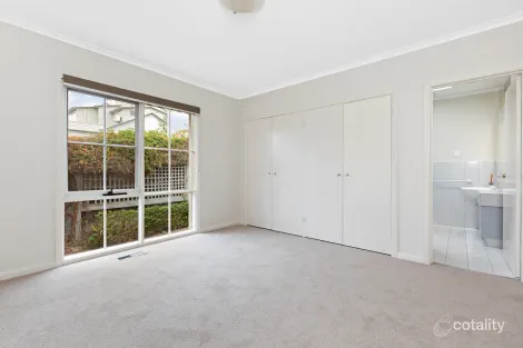 Property photo of 42 Martin Road Glen Iris VIC 3146