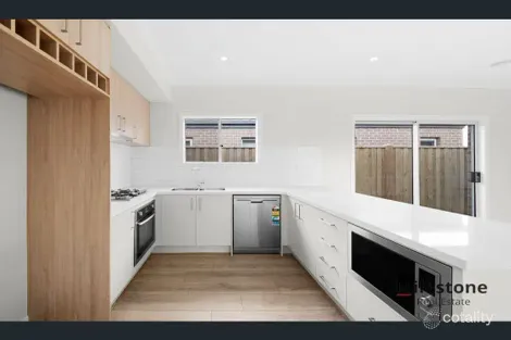 Property photo of 59 Arnison Road Tarneit VIC 3029