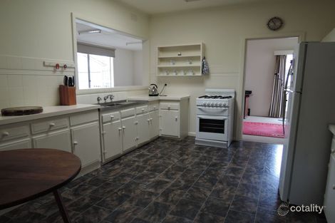 Property photo of 22 Woodhouse Grove Box Hill North VIC 3129