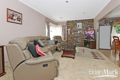 Property photo of 39 Whiton Grove Wyndham Vale VIC 3024