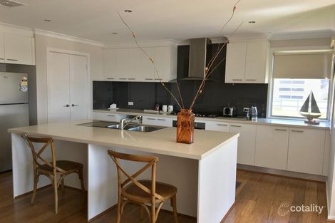Property photo of 2 Sorrento Terrace Indented Head VIC 3223