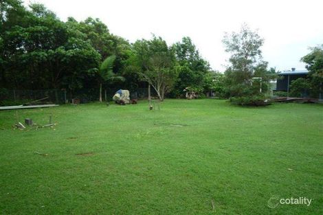 Property photo of 33 Taylor Street Tully Heads QLD 4854