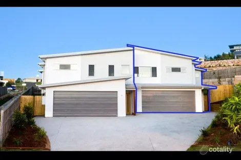 Property photo of 2/13 Tree View Crescent Little Mountain QLD 4551
