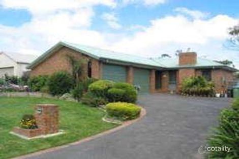 24 Coral Cl, Rosebud, VIC 3939