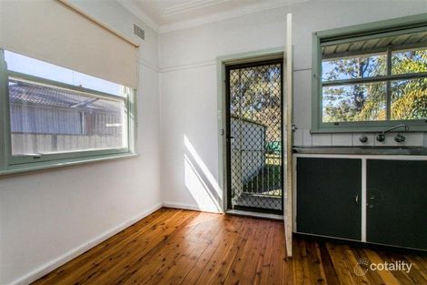 Property photo of 18 Lincoln Drive Cambridge Park NSW 2747