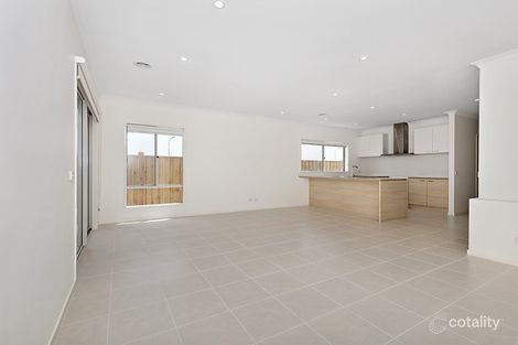 Property photo of 38 Azadi Crescent Strathtulloh VIC 3338