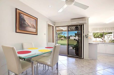 Property photo of 11 Ferdinand Place Rosemeadow NSW 2560
