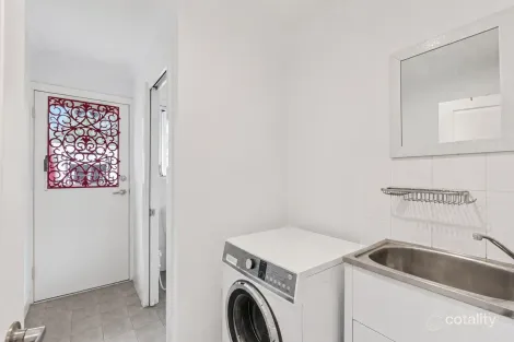 Property photo of 10 Begonia Place Orange NSW 2800