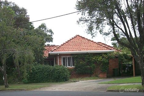 6 Mole Ave, Southport, QLD 4215