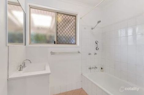 Property photo of 31 Marsala Court Wilsonton Heights QLD 4350