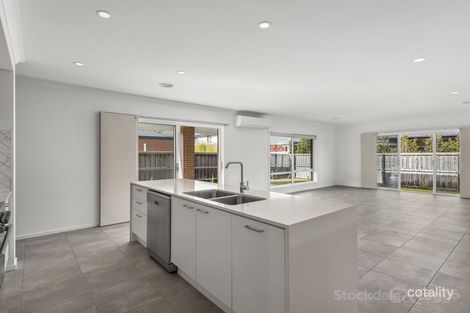 Property photo of 15 Half Moon Crescent Indented Head VIC 3223