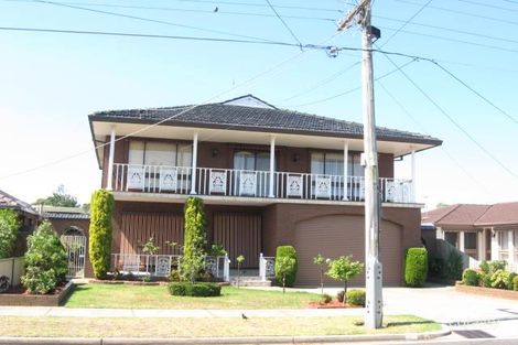 22 Dove Ave, Altona, VIC 3018