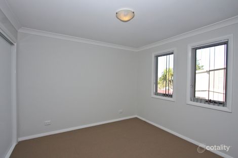 11/247 Warners Bay Rd, Mount Hutton, NSW 2290