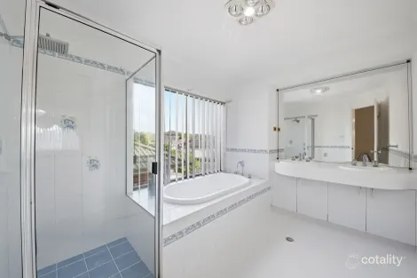 Property photo of 39 The Cascades Mount Annan NSW 2567