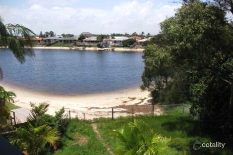 190 Sunshine Bvd, Mermaid Waters, QLD 4218