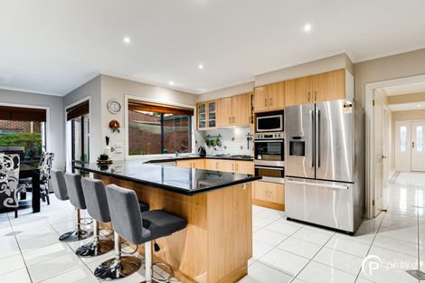 Property photo of 39 Marsh Grove Berwick VIC 3806