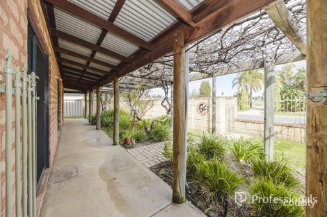 4 Rayleigh St, Middle Swan, WA 6056