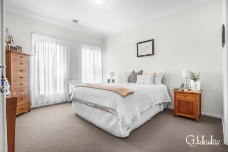 Property photo of 9 Ti-Tree Crescent Officer VIC 3809